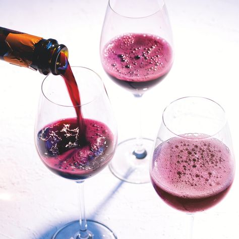 Lambrusco Wine, Sparkling Red Wine, Grape Uses, Italy Food, Wine Education, Wine Cocktails, Italian Wine, Wine Enthusiast, Reggio Emilia