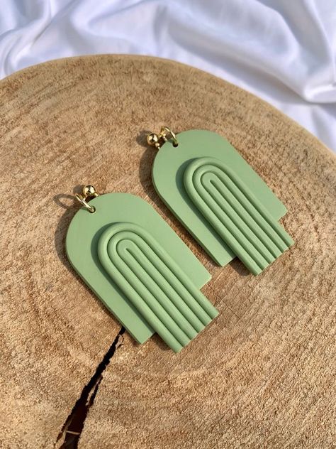 Boutique Earrings, Clay Extruder, Polymer Art, Diy Earrings Easy, Earring Inspo, Diy Earrings Polymer Clay, Polymer Clay Jewelry Tutorials, Handmade Clay Jewelry, Polymer Earrings