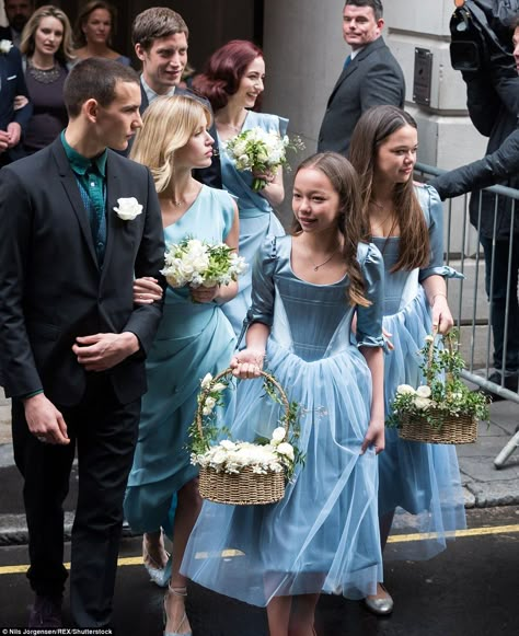 Jerry hall and Rupert Murdoch's daughters from their previous relationships acted as bridesmaids, holding flo... Anti Inflamatory, Jerry Hall, Rupert Murdoch, Georgia May Jagger, Georgia May, Vogue Wedding, Fleet Street, White Tuxedo, Future Wedding Plans