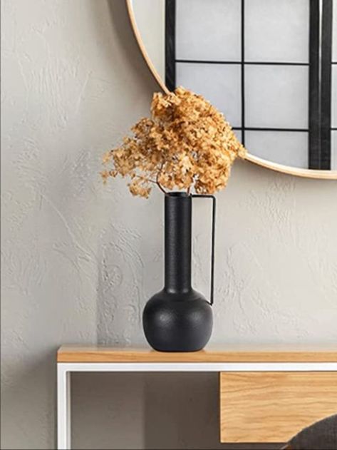 Minimal black home decor Black Tall Vase, Black Flower Vase, Modern Farmhouse Glam, Black Home Decor, Farmhouse Glam, Vase Black, Tall Vase, Glam Metal, Black Home