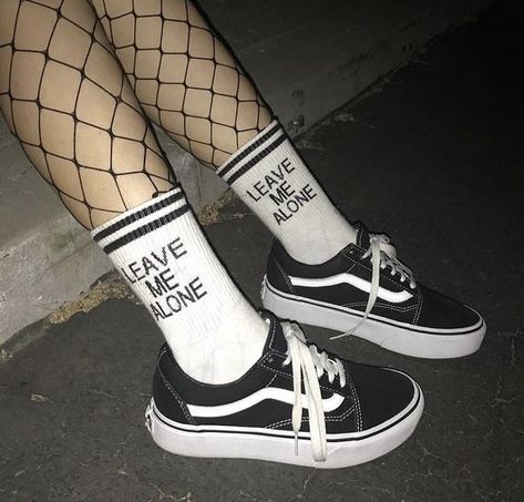 Wish U Were Here, 2014 Grunge, Tumblr Girly Aesthetic 2013, Sneakers Skechers, Pale Grunge, How Soon Is Now, Grunge Tumblr, Skater Aesthetic, Color Vibe