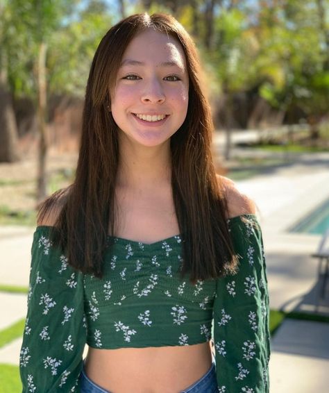 Modern Family Lily, Aubrey Anderson, Sean Lew, American Children, Ensemble Cast, Popular People, Email Id, Stand Up Comedians, Social Media Accounts