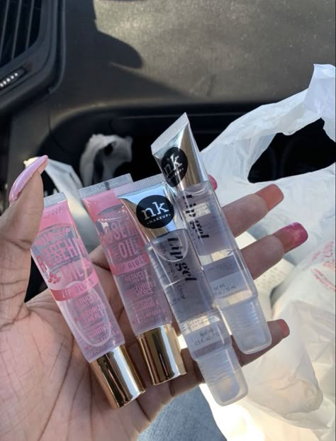 Lip Gloss Cosmetics, Best Lip Gloss, Lip Gloss Balm, Lip Combos, Lip Balm Collection, Lipgloss Lips, Lip Gloss Collection, Lip Cosmetics, Body Hygiene