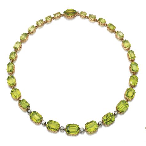 British Jewellery, Dainty Fine Jewelry, Tiara Accessories, Bridal Jewelry Vintage, Living In London, Edwardian Jewelry, Peridot Jewelry, Peridot Necklace, Gold Jewelry Simple