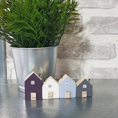 The British Craft House on Instagram: “Super cute little houses! Would make a great New Home gift too! by @scwstudioofwood https://thebritishcrafthouse.co.uk/product/little-…” Wooden House Decor, Modern Shelf Decor, Little Wooden Houses, House Wall Decor, Custom Housewarming Gift, House Shelves, Cute Little Houses, Small Wooden House, Wood Houses