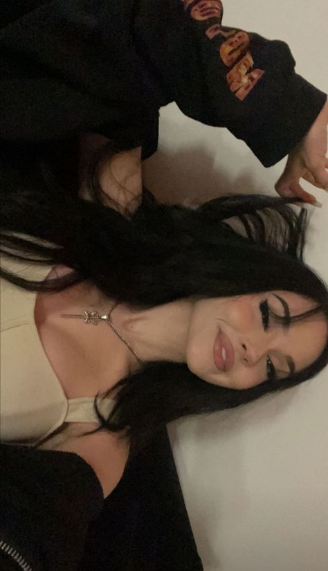 Maggie Lindemann, Instagram Story, Hair, Instagram, Black