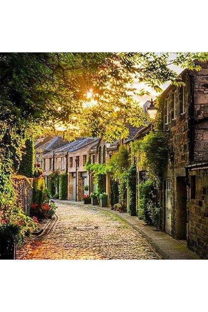 Scotland Street, Scotland Aesthetic, Best Places In Europe, Visit Edinburgh, Aberdeen Scotland, Mews House, Visit Scotland, Beautiful Streets, Places In Europe