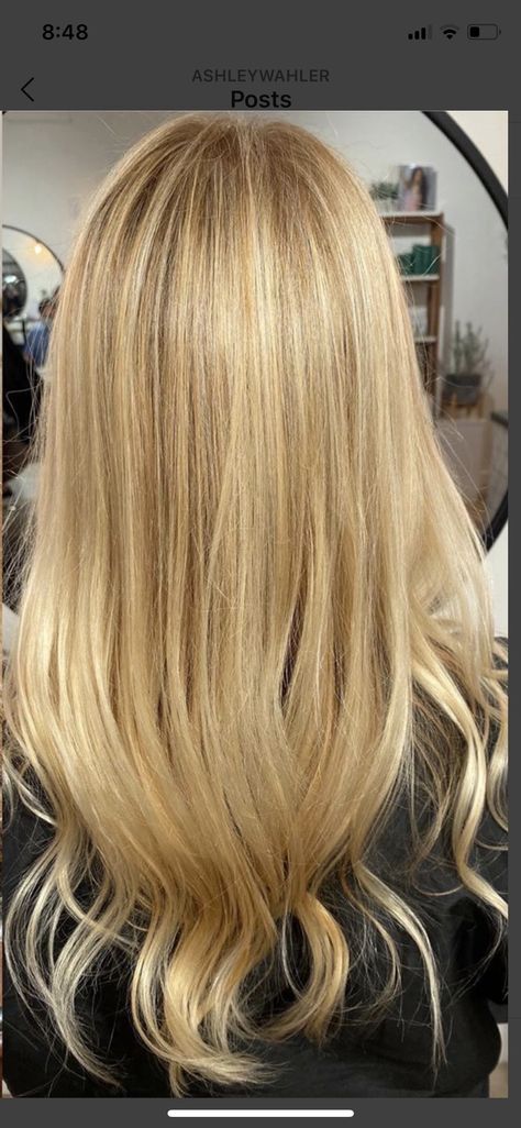 Highlights On Yellow Blonde Hair, Yellow Blonde Highlights, Blonde Hilights, Yellow Blonde Hair, Yellow Blonde, New Hair Do, Hair Dyed, Hair Do, Blonde Highlights