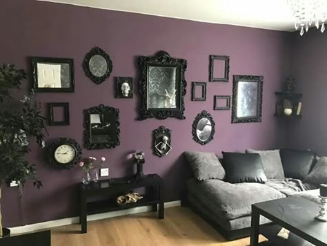 Gothic Home Interior Wall Colors, Purple Gothic Home Decor, Goth Purple Bedroom, Goth Wall Color, Purple Goth Bedroom Ideas, Deep Purple Room Ideas, Goth Bedroom Paint Ideas, Gothic Room Painting Ideas, Goth Room Colors