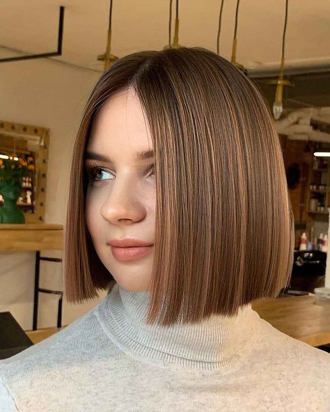 Korean Bob, One Length Haircuts, Modern Bob Haircut, One Length Bobs, Tan Skin Blonde Hair, Bob Haircut With Bangs, Bob Haircut For Fine Hair, Lob Haircut, Medium Hairstyles