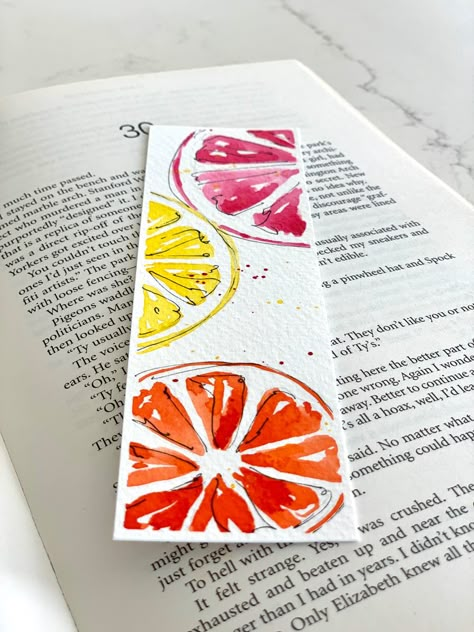 Watercolor Art With Pencils, Art Bookmarks, Watercolour Bookmarks, Summer Bookmarks, Handmade Bookmarks Diy, Creative Bookmarks, Watercolor Books, Watercolor Bookmarks, Diy Bookmarks