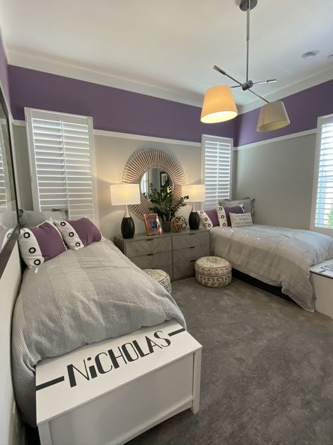 Room Ideas Purple And Grey, Purple Grey And White Bedroom Ideas, Purple Accent Bedroom Ideas, Grey White Purple Bedroom, Black White Grey Purple Bedroom, Pink Purple Gray Bedroom, Purple And Grey Room, Adult Purple Bedroom Ideas, Lilac And Gray Bedroom