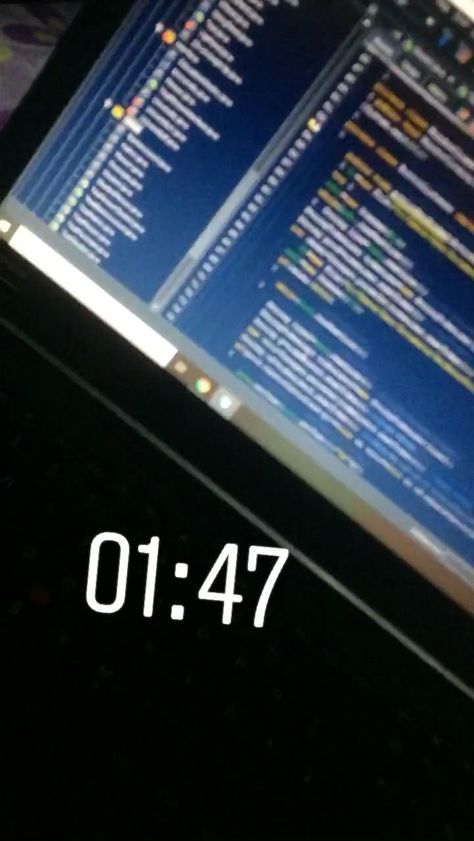 Coding Snapchat Story, Coding Snap, Coding Wallpaper Programming Iphone, Coding Wallpaper, Programming Aesthetic, Coding Video, Video Good Morning, Coding Java, Funny Snapchat Stories