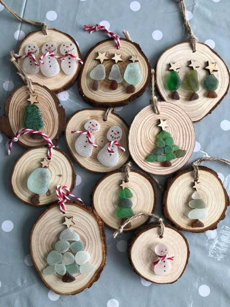 Navidad Natural, Sea Glass Artwork, Sea Glass Gifts, Christmas Crafts For Adults, Sea Glass Crafts, Holiday Crafts Christmas, Glass Artwork, Crafts For Adults, Round Ornaments