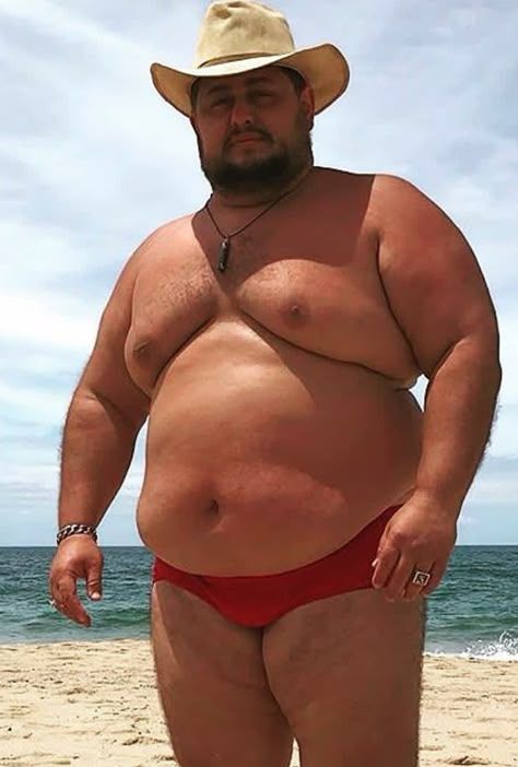 Chubby Guy, Chubby Men, Human Male, Love Handles, Big Men, Body Positivity, Discover Yourself, Express Yourself, A Place