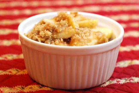 Short Stop: Apple Crisp Mini Apple Crisp Recipe, Mini Apple Crisp, Healthy Afternoon Snacks, Single Serve Desserts, Apple Crisp Recipes, Crisp Recipe, Mini Apple, Cooking For One, Cooking For Two