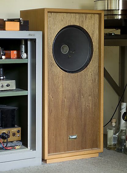 Hifi Furniture, Open Baffle Speakers, Floor Speakers, Wood Speakers, Open Baffle, Floor Standing Speakers, Speaker Projects, Vintage Speakers, Speaker Box Design