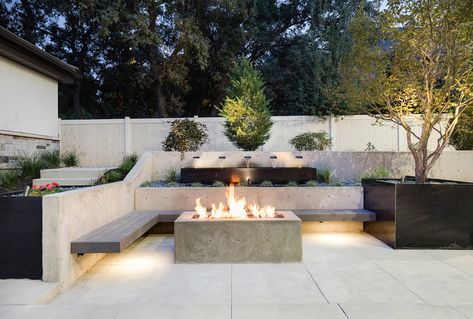 Retaining Wall Ideas, Concrete Retaining Wall, Gabion Retaining Wall, Backyard Retaining Walls, Concrete Retaining Walls, Sloped Backyard, Landscaping Retaining Walls, Contemporary Patio, Concrete Fire Pits