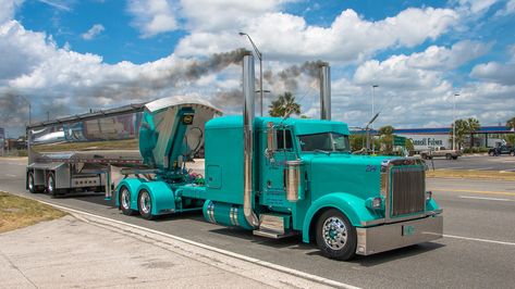 Peterbilt Dump Trucks, Custom Peterbilt, Winter Truck, Dodge Diesel Trucks, Dodge Diesel, Trucks Lifted Diesel, Diesel Mechanics, Truck Transport, Custom Big Rigs