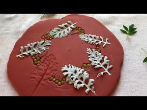 Mirror Tutorial, Fondant Dog, Botanical Frame, Craft Hacks, Craft Diy Ideas, Pottery Handbuilding, Textiles Fabric, Diy Upcycle, Bas Relief