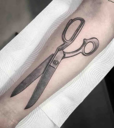 Fabric Scissors Tattoo, Scissor Tattoos, Chester Tattoo, Shears Tattoo, Scissors Drawing, Nails And Tattoos, Sewing Tattoos, Persian Tattoo, Tool Tattoo