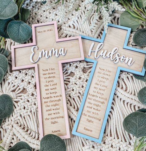 We have the PERFECT decorative Sleep Prayer CROSS to add to your little one's nursery ! Crosses Diy, Wood Crosses Diy, Sleep Prayer, Custom Nursery Sign, Baby Dedication Gifts, Boho Cross, Gender Reveals, Baby Dedication, Personalized Cross