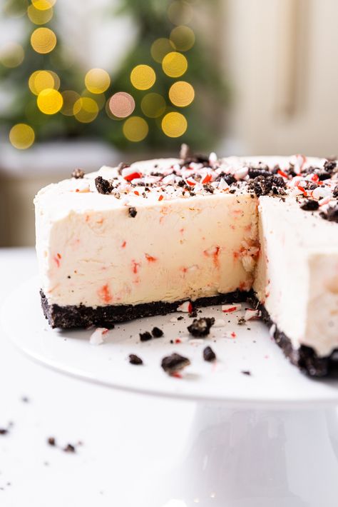 Peppermint Cheesecake No Bake, Christmas No Bake Cheesecake Recipes, Wise Guide Recipes, Peppermint Cheesecake Recipes, No Bake Christmas Cheesecake, Wyseguide Recipes, Wyze Guide, No Bake Peppermint Cheesecake, Christmas Delicacies