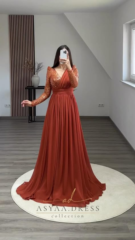 Party dress Insho long maxi. Gown Western Design, Stylish Dress Designs Party Wear, Party Wear Long Gowns For Women, Gown Blouse Design, Simple Maxi Design, Birthday Party Gowns For Women, Long Maxi Dress Outfits Wedding, Maxi Designs For Wedding, Long One Piece Dress Indian Wedding