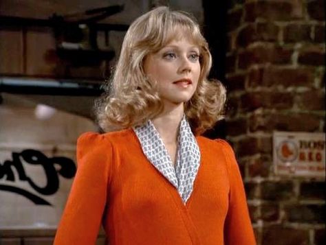 13 Feminine Seduction Archetypes, Diane Chambers, Shelly Long, Shelley Long, Cheers Tv Show, Gamine Outfits, Cheers Tv, American Aesthetic, Love Film