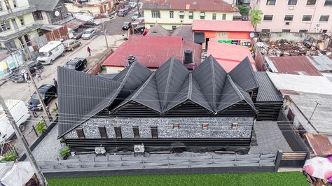 Gallery of Studio Inkline / INKLINE Design Studio - 2 Folded Roof Structure, Folded Roof Architecture, Folded Plate Structure, Roof Structure Design, Folded Plate Roof, Triangle Building, Subway Entrance, Folding Roof, Sawtooth Roof