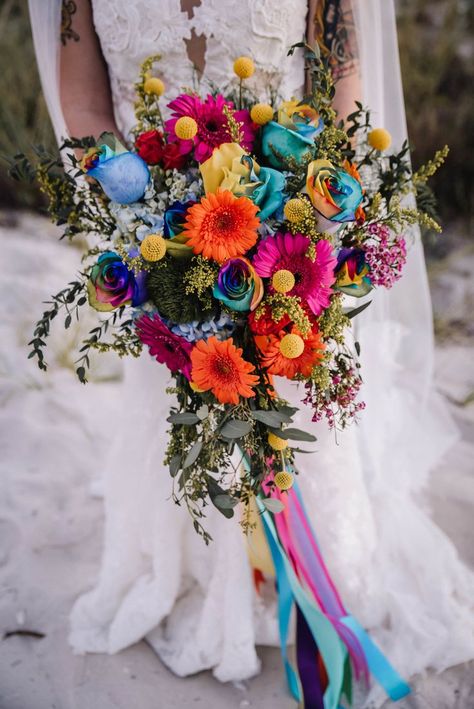 Traditional Mexican Wedding, Mexican Wedding Decorations, Mexican Inspired Wedding, Mexican Themed Weddings, Mexican Flowers, Fiesta Wedding, Boda Mexicana, Colorful Bouquet, Mexican Wedding