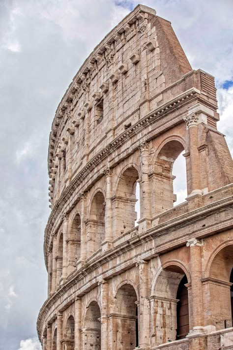 Roman Buildings Architecture, Roman Architecture Aesthetic, Ancient Rome Architecture, Greek And Roman Architecture, Ancient Rome Aesthetic, Rome Buildings, Roman Buildings, Roman Ancient, Rome Trip