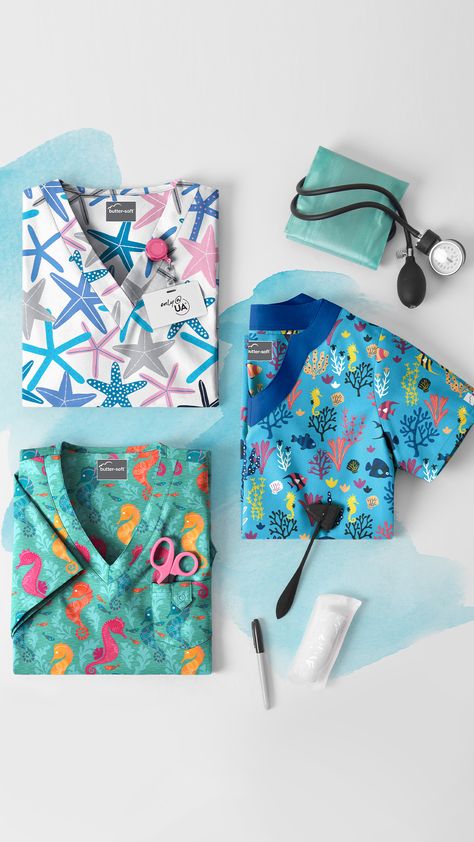 Vet Scrubs Cute, Scrub Nurse Aesthetic, Scrubs Uniform Aesthetic, Patterned Scrubs, Scrubs Uniform Fashion, Pediatric Dental Office Decor, Medical Assistant Scrubs, Scrubs Uniform Cute, Cute Nursing Scrubs