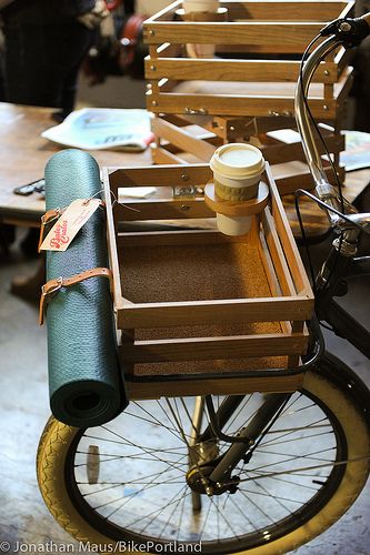 BikeCraft 2012-21 Old Fashioned Bicycle, Basket Bike, Wood Bike, Diy Girls, Basket Diy, Coffee Holder, Yoga Mat Strap, Velo Vintage, Bike Basket