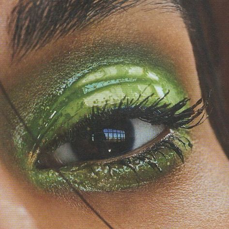 Green Supremacy, Afro Futurism, Gizele Oliveira, Poison Frog, Emma Frost, Face Beat, Random People, Green Makeup, Make Up Inspo