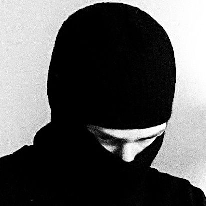 Black Balaclava Aesthetic, Ski Mask Photoshoot Men, Man In Balaclava, Black Aesthetic Men Outfit, Balaclava Sketch, Balaclava Photography, Ski Mask Guy Aesthetic, Balaclava Aesthetic Men, Masked Man Aesthetic