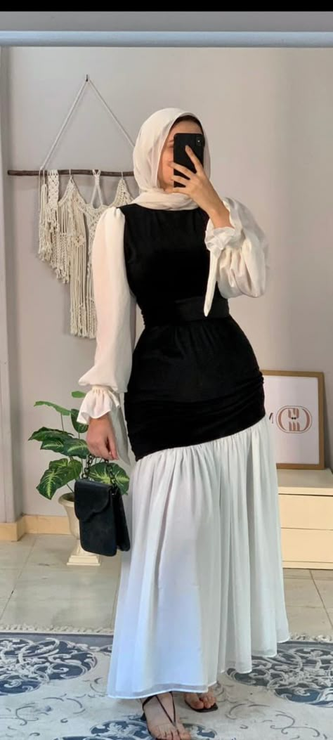 Black And White Dress Hijab, White Dress Hijab, White Hijab, Modest Outfits Muslim, Modest Dresses Fashion, Girls Dress Outfits, Stylish Wedding Dresses, Fashion Top Outfits, Mode Abaya