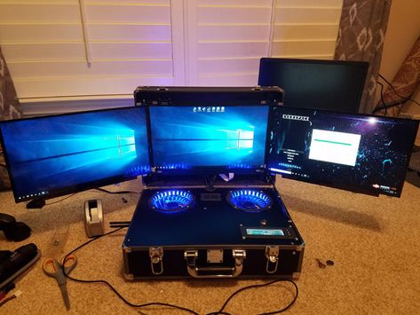 Triple Monitor Briefcase PC can handle Minecraft at 5760 x 3240p resolution Custom Computer Case, Portable Pc, Diy Pc, Streaming Setup, Computer Build, Custom Computer, Portable Computer, Custom Pc, High Tech Gadgets