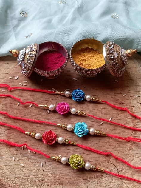 Flower Rakhi Designs, Birthday Wishes For A Friend Messages, Handmade Rakhi Designs, Rakhi Making, Handmade Rakhi, Rakhi Design, Diwali Craft, Handmade Flowers Fabric, Queen Art