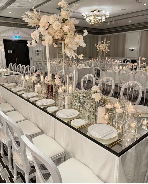 Mirrored Table Top Wedding, Mirror Table Wedding Decor, Mirrored Wedding Table, Mirrored Table Wedding, Dark Ballroom, Wedding Set Up Ideas, Vow Renewal Decor, Mirror Wedding Table, Mirror Table Top