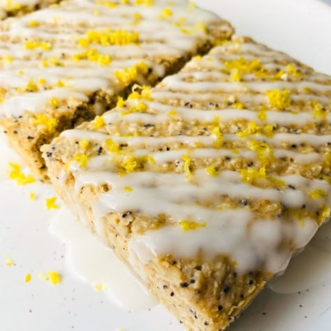 Spring Breakfast, No Bake Oatmeal Bars, Dairy Free Brownies, Spring Baking, Oatmeal Bars, Baked Oats, Snack Options, Lemon Poppyseed, Breakfast Bars