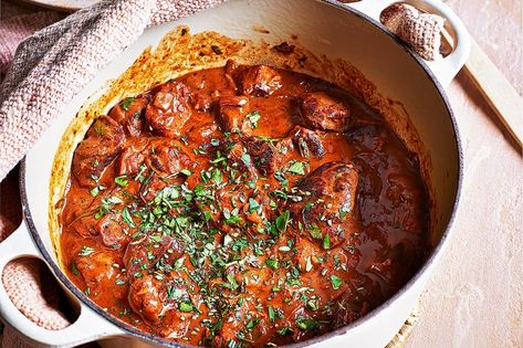 Mexican Lamb Stew Recipe with Lamb Neck - olivemagazine Red Wine Stew, Ultimate Beef Stew, Best Stew Recipe, Lamb Curry, Lamb Stew, Weekend Meals, Beef Stew Recipe, Slow Cooker Beef, Beef Stew