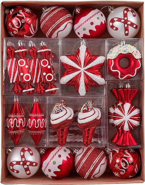 Holiday Party Decor, White Christmas Ornaments, Christmas Ball Ornaments, Candy Ornaments, Christmas Balls Decorations, Candy Theme, Christmas Tree Inspiration, Holiday Centerpieces, Red Candy