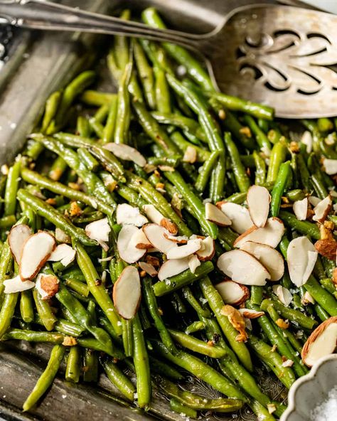 Frozen Roasted Green Beans Recipes For Frozen Green Beans, How To Cook Frozen Green Beans, Frozen Green Beans Recipe, Roasted Green Beans Oven, Cut Green Bean Recipes, French Green Bean Recipes, Green Beans Sauteed, Frozen Green Bean Recipes, Cooking Frozen Green Beans