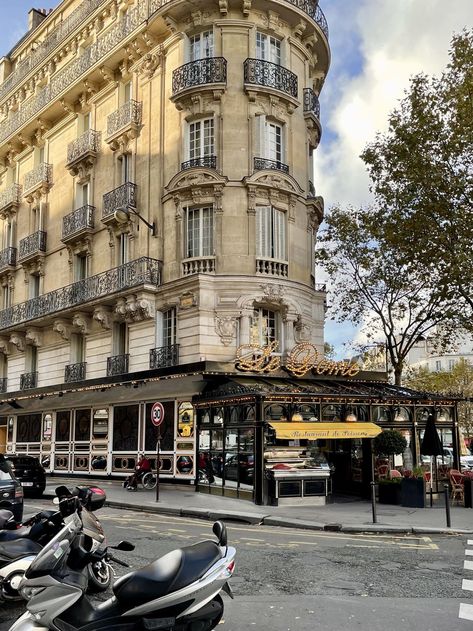 Montparnasse Neighborhood Guide Paris Pullman Paris, Parisian Spring, Montparnasse Paris, Thea Stilton, Paris Neighborhoods, Ladybug Pv, Park Square, Dream Trips, Paris Guide