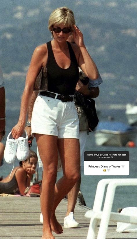 Princess Diana Fashion, Princess Diana Pictures, Looks Pinterest, Princes Diana, Diana Fashion, Lady Diana Spencer, Diana Spencer, Princesa Diana, Blonde Pixie