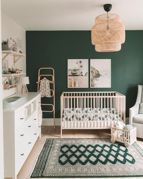 Forest green and blush pink nursery Gender Neutral Nursery Inspiration, Nursery Inspiration Neutral, Gender Neutral Nursery Design, Nursery Design Neutral, Baby Nursery Inspiration, Nursery Room Design, Baby Boy Room Nursery, Green Nursery, Nursery Room Inspiration