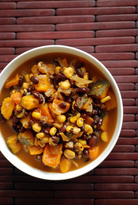 Squash Black Bean Corn, Three Sister Soup Recipe, 3 Sisters Chili, Three Sisters Recipes Food, Native American 3 Sisters Soup, 3 Sister Recipes, Three Sisters Food, 3 Sisters Food, Black Bean Squash Soup