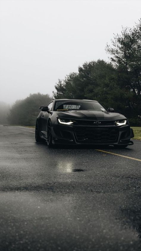 Camaro Car Black, Black Camaro Aesthetic, Chevrolet Camaro Aesthetic, All Black Camaro, 2022 Camaro, Corolla Modified, Aesthetic Beautiful Wallpaper, Car Camaro, Chevrolet Wallpaper