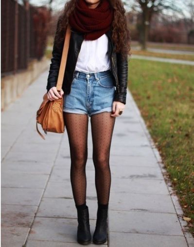 cute fall tumblr clothes Scarfs Ideas, Winter Tights, Sheer Tights, Looks Street Style, Outfit Trends, Cute Fall Outfits, Shorts With Tights, Autumn Outfit, Black Tights